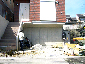 g-09_02.jpg(110578 byte)